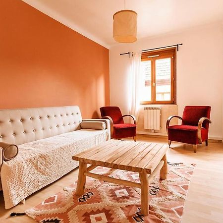 Logement Sur La Route Des Vins Gueberschwihr Exterior foto