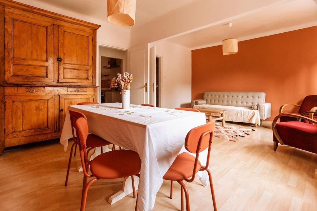 Logement Sur La Route Des Vins Gueberschwihr Exterior foto